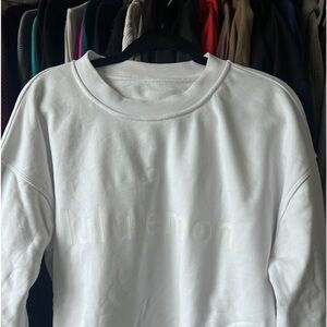 lululemon perfectly oversized crew *logo